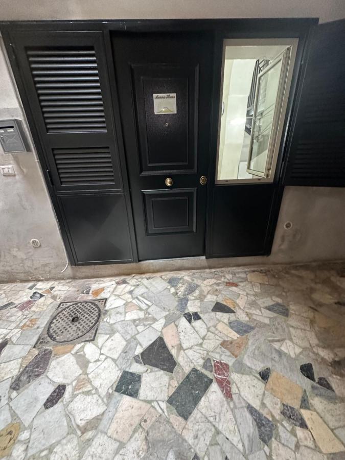Appartamento Aurora House Napoli Esterno foto