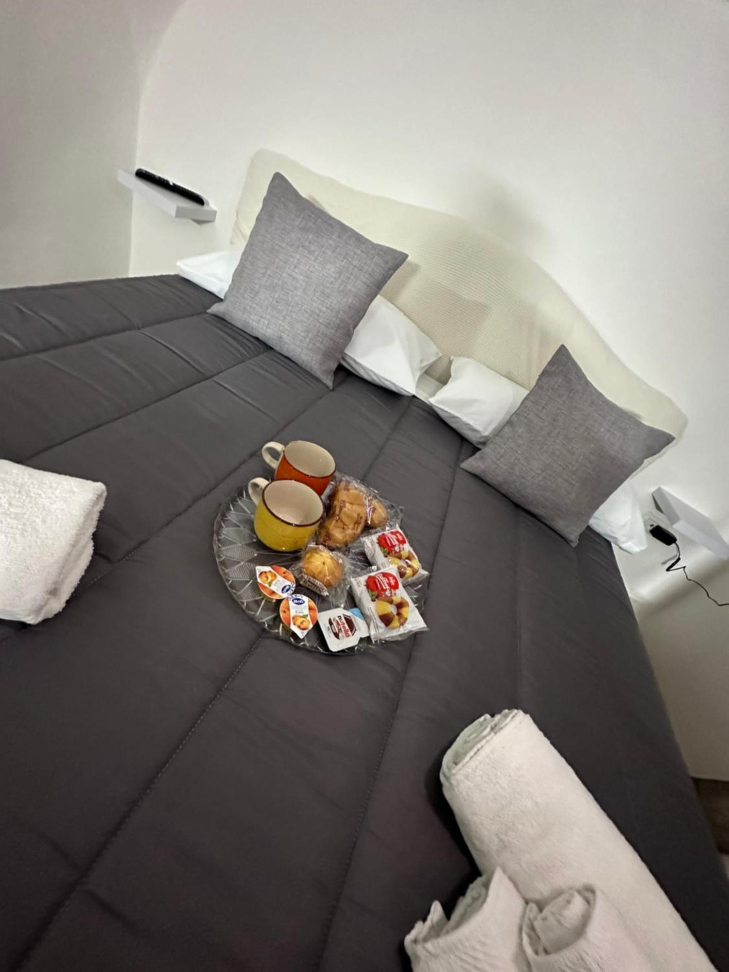 Appartamento Aurora House Napoli Esterno foto