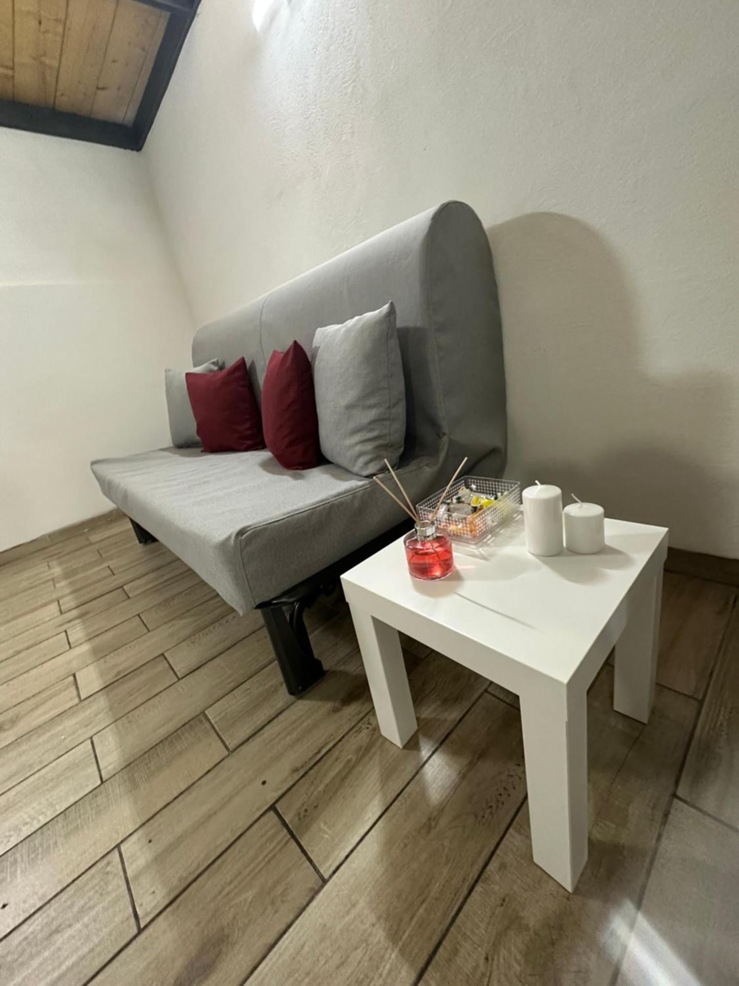 Appartamento Aurora House Napoli Esterno foto
