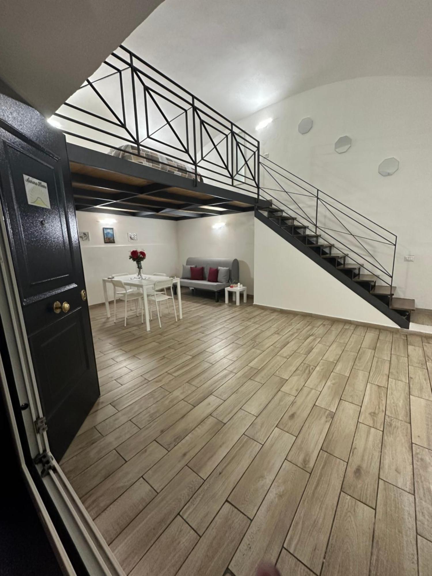 Appartamento Aurora House Napoli Esterno foto